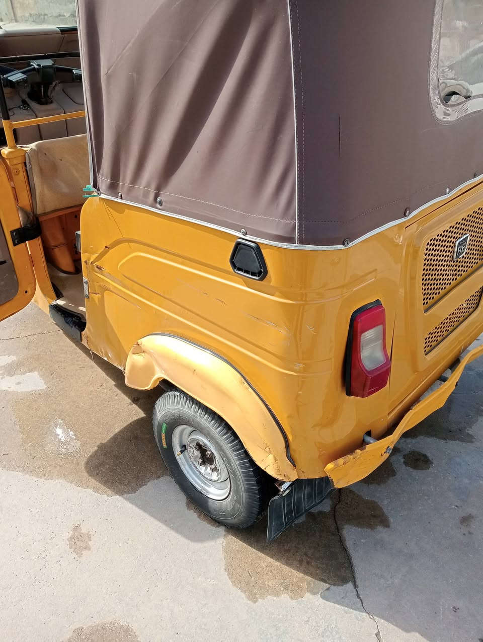 سلام عليكم تكتك لبيع 21بغداد العبيدي ***********
