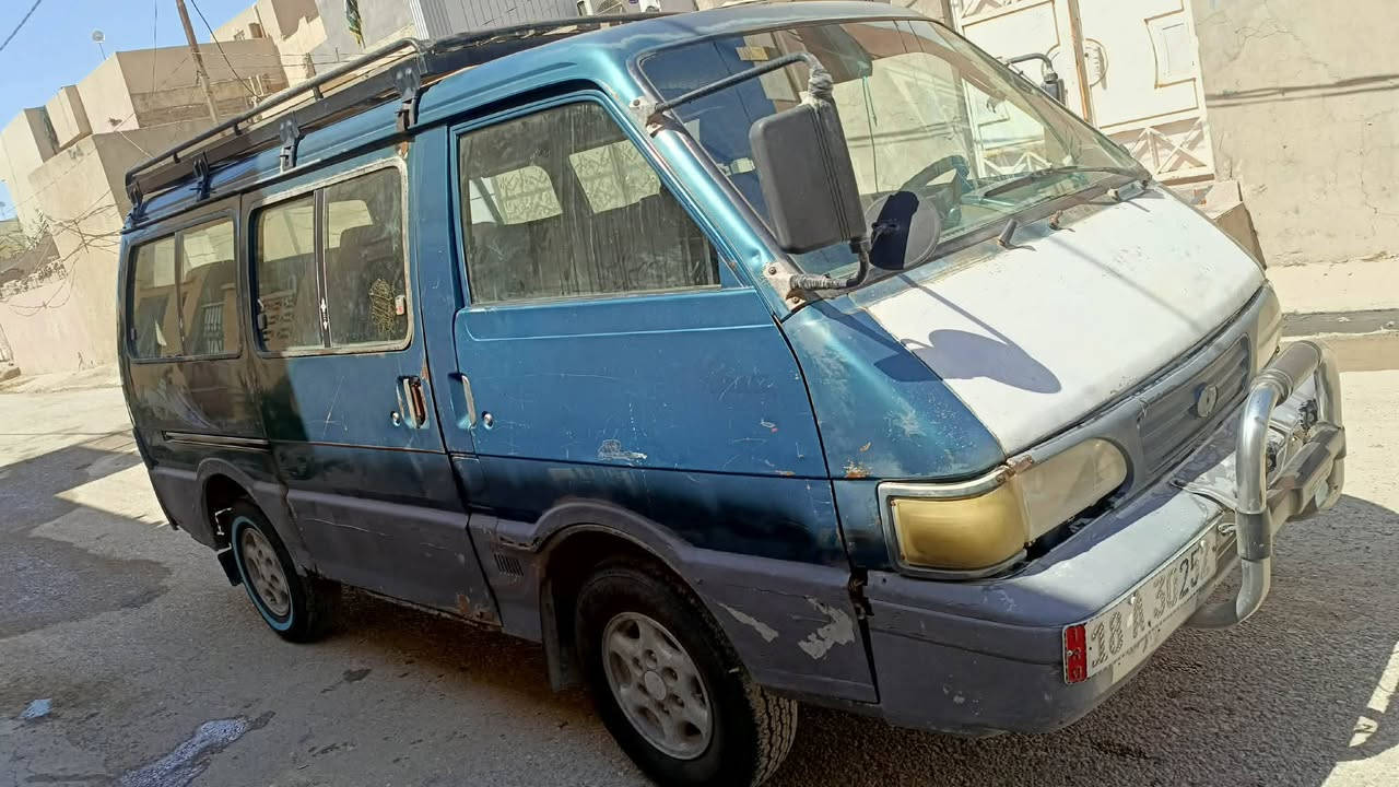 سلام عليكم كيا بسته للبيع موديل 95 رقم انكليزي أجرة 2030 المكان ديالى الخالص رقم الهاتف  ***********
