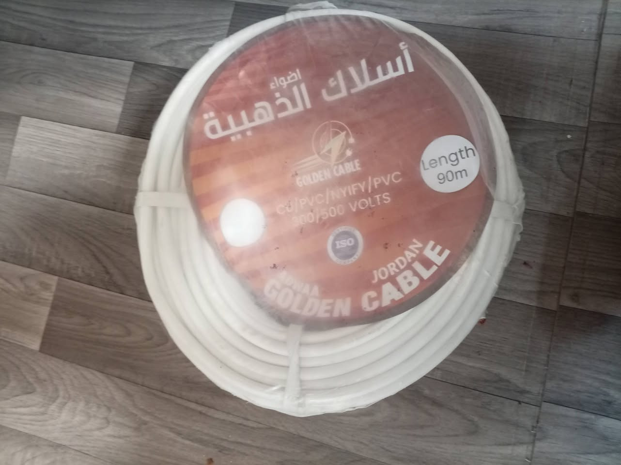 السلام عليكم  لفه افلكس أردني. شركه الذهبيه 4x2 ملم  للبيع بغداد جسر ديالئ  السعر ١٨٠ الف***********
