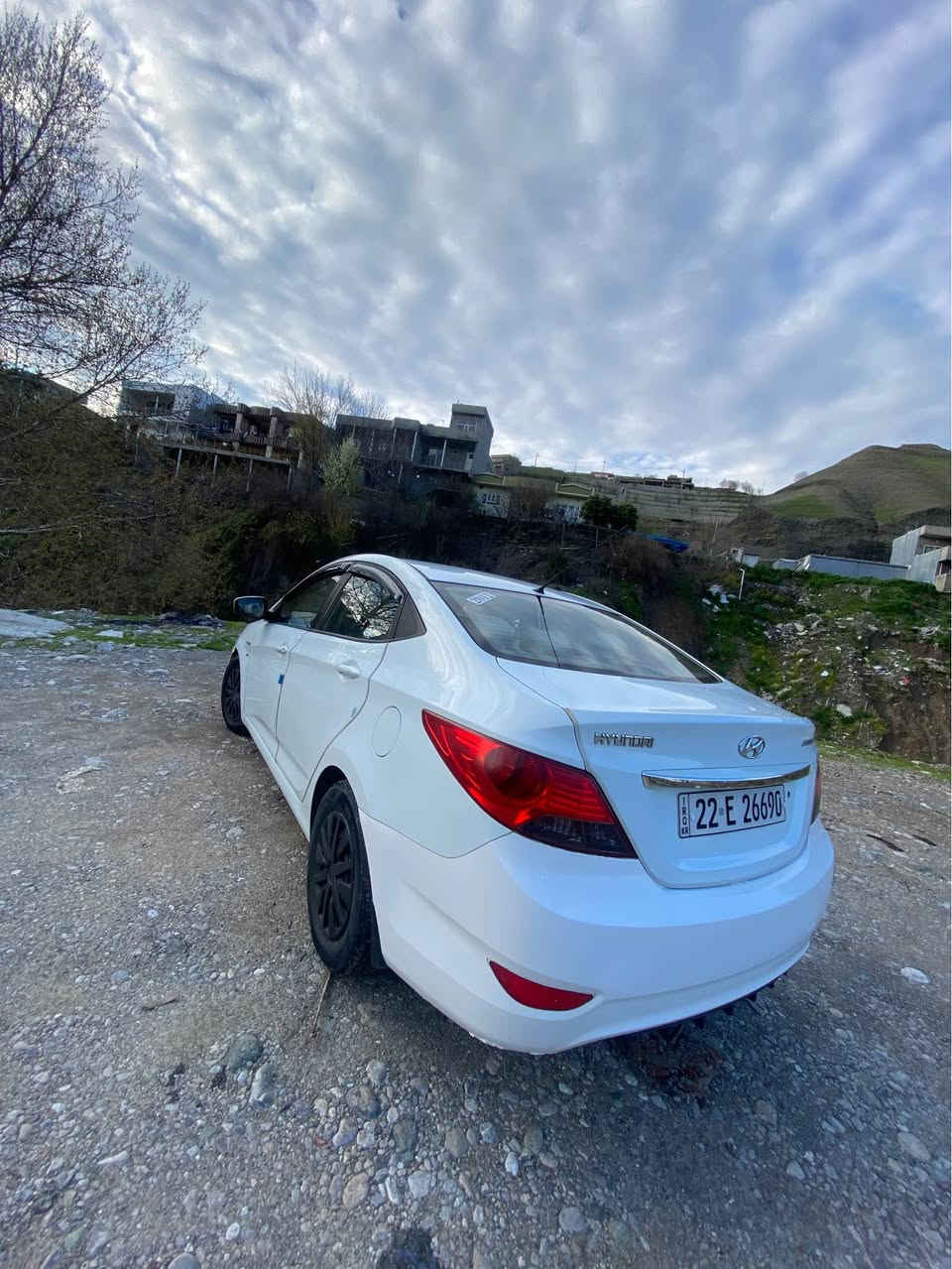 🚗 Hyundai Accent 2012
📍 سوران

🔹 ماتۆر 1.6 
🔹 سلایت هەیە
🔹 جامەکان ئۆتۆماتیک
🔹 ئاسپیڕی هەوا (AC) گەرمو سارد باش کار دەکات
🔹 ڕەنگی سپی
🔹 ماتۆر و گێر شەرتن
🔹240 هزار خرامە سەیە 
🔹سئ پارچە قەلم کاری هەیە
🔹دوو پارچە سبوخی هەیە دەرکو چەملاخ
🔹سەنەوی ناوی خومە مانگی ٩ بەسەر دەچئیت بئ مشکیلەیە
🔹سەودام نیە بەس بو فروشتنە
🔹گەر موشتەری پەیوەندی بە ژمارە بکە واتساپ فایبەر(***********) سوران, أربيل
