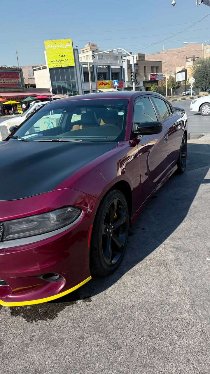 جارجر Gt فول 1/1  موديل2021  رقم اربيل
هزه جديدة بأسمي  ماشيه 45الف ميل استخدام شخصي
1كشنات كنتارا حضن 
2كشنات امامي كهرباء 
3شاشة كبيره كار بلاي
4كأمره خلفية 
5حساسات
6نظام سبورت تراك
7سبورت 
8رادارت 360
9 كشنات امامي خلفي تدفئة تبريد
10 ستيرن هيتر 
مري هيتر
مري قلاب 
11 نظام تحديد مسار 
نقطة عمياء ع جميع السيارات 
تحديد مسار
حساسات 360
توقف ذاتي 
وبعد هواي مواصفات السيارة فول واحد ع واحد استخدام شخصي
حادث السيارة كلش خفيف 
فقط بنيد امبدل بيها

 السيارة نظيفة وجديدة وكلشي جاهز بيه بدون اي نقص

سعر السيارة٢٣٥


**إذا كنت صاحب هذا الإعلان وتريد حذفه لأي سبب، رجاءا أرسل رسالة إلى الدعم الفني**