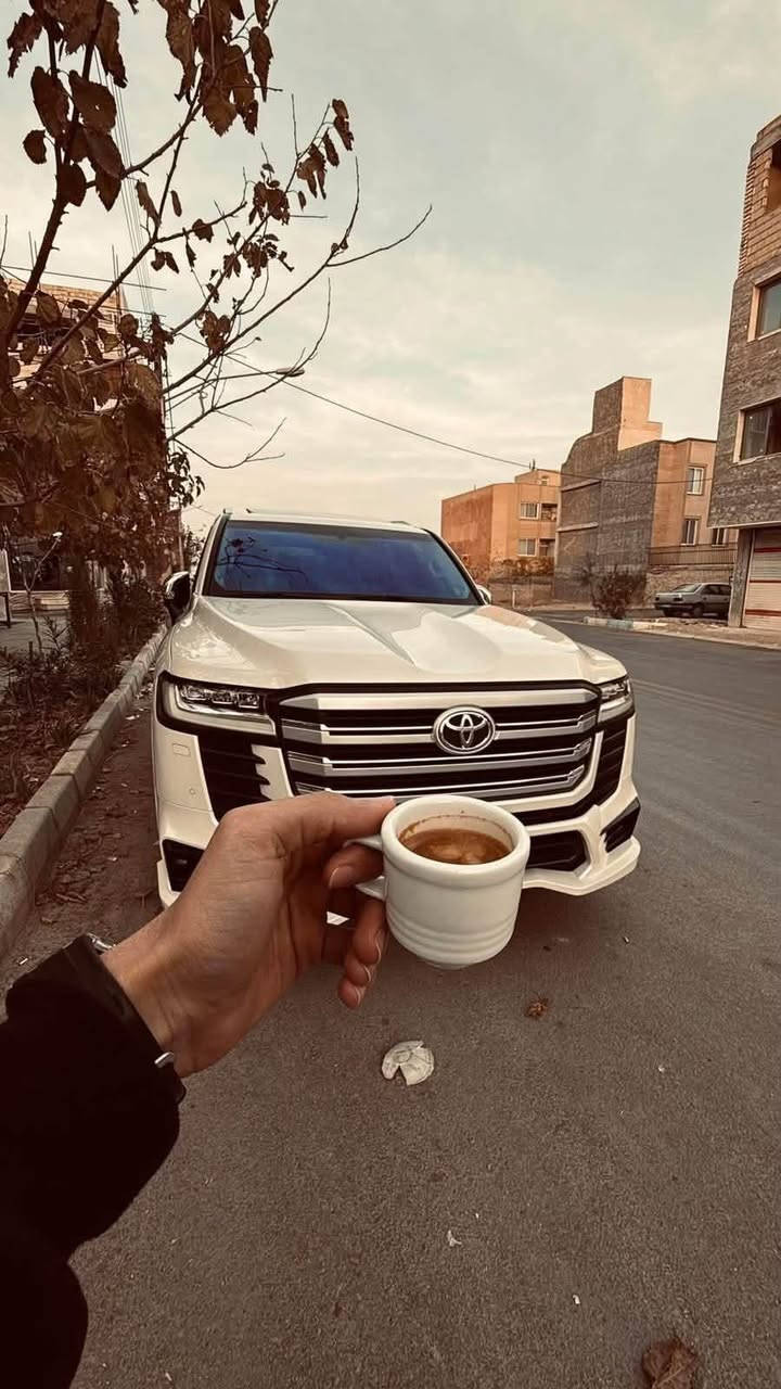 لاندكروز للمراوس بلاندكروز اسود اربيل
موديل 2023

ساز اصلي 

Vx

ماشيه70

رقم ***********
