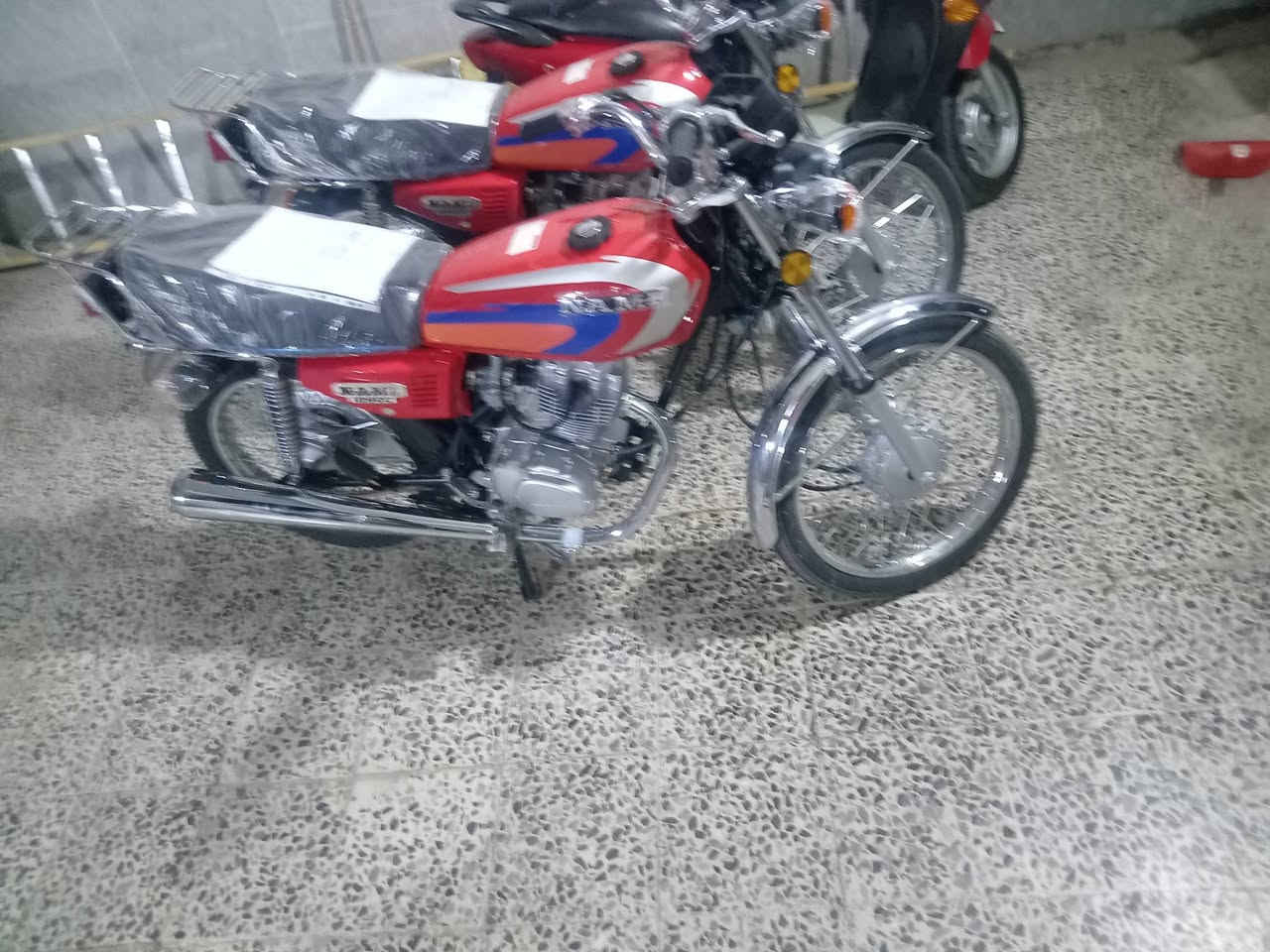 درجات نامه شلامجه اصلي باب وال بدهن شركه زيرو تسحك عله يدك وراق سكنر مديل ٢٦ وسعر (مليون) بيه مجل ***********
