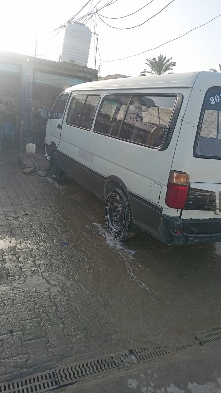 السلام عليكم فتون الوان للبيع موديل 2014 مكينه ونجي مجاول كير هايس اكسن ياباني حداديه تخم تاير جديد سياره جاهزة مكاني نجف ***********
