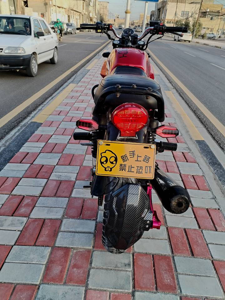 سلام عليكم 
دايوان لايتي  وكيل البغدادي  اوراق اصولي شرط الترقيم  مداور يم وكيلهه  موديل ٢٠٢١ طالعه 
 محرك كفاله شرط محرك نضيف شلعه ومعدل شرط الكفاله  كهربائيات كلهة شغاله اشاير لايتات كله شغال بيهة لايت زنون زنجيل جديد الدراجه كلهة جديدة وبل واقع احله من الصور مكان كربلاء حي السلام مليون و ٥٠  مجال بسيط  للطيبين
((لي يكسر بحلالي اسمعه حجي مايعجبه كلشي موجود بسوك ))
***********  بي وتساب كربلاء, العراق
