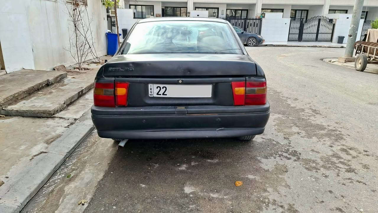 ئۆپل فیکترا مۆدیل ١٩٩١
مەکینە ٢٠ گێر عادی
سلاید
زۆر خاوين ماوەتەوە هیچ مەسروفێکی تیدانیە توندو تۆڵە
جەمپەکی خەفیفی پێشی هەیتی
رەقەم وسەنەوی نوێیە 
بەناوی خۆمە
لە هەولێرە
*********** أربيل, العراق
