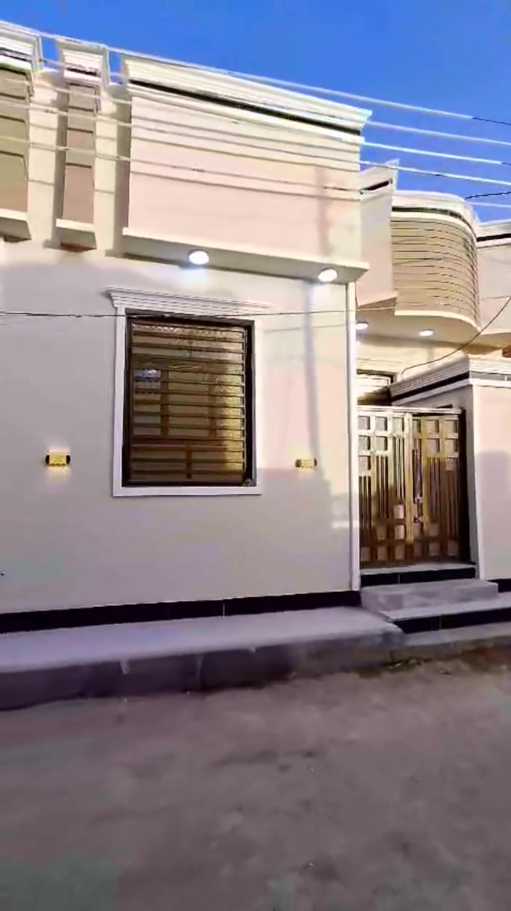 بيت ١٠٠م امامي  طابو للبيع بناء حديث نزله البانزين خانه الاسكان الصناعي  غرفه وصاله واستقبال ومطبخ وصحيات داخليه وخارجيه  وفوك مخزن 
للتواصل ع اللارقام واتساب 
*********** رائد 
*********** ابو ساره
