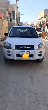 توسان • ٢٠٠٩ • ماشيه ١٤٩٠٠٠