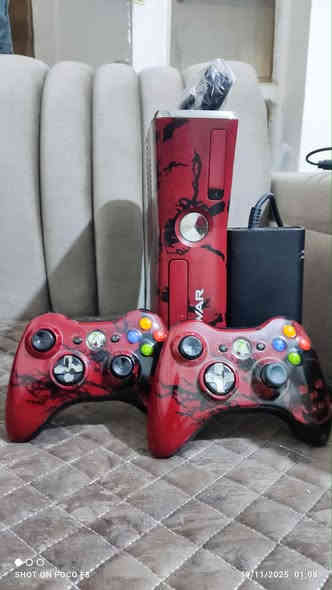 اكس بوكس باندل اصلي مهكر حيل حيل نظيف نظام ارورة يحتوي على 85لعبه قويه ويحتوي على 2جوستك بلادي وغراضه كله بلادي شرط الفحص السعر 125وبي مجال للطيبين توصيل جميع المحافظات متوفر ***********
