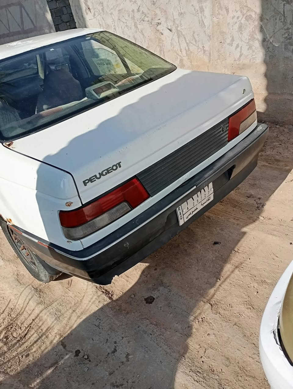 السلام عليكم بيجو روه رقم القادسيه مداور شوكت ما تريد جاهزه حداديه تخم تاير كير محرك خير من الله اربع جامت شغله احله منصوره سياره مال بيت ما مشتغله تكسي مكاني الديوانيه قضاء المهناويه ***********
