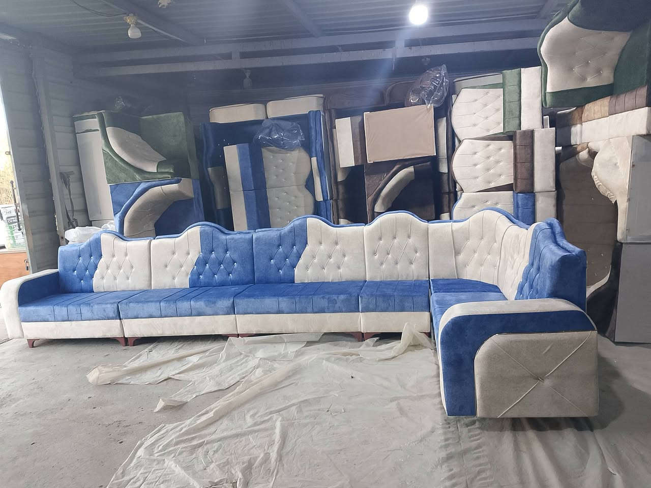 ياالله وصلت حاويت دواوين جديد بتاريخ 19/2/2026 معرض البيت الذهبي مكان شيخ حمد طريق زملت حمدي مقابل وكيل عادل عبوو توجد خدمة توصيل ***********
