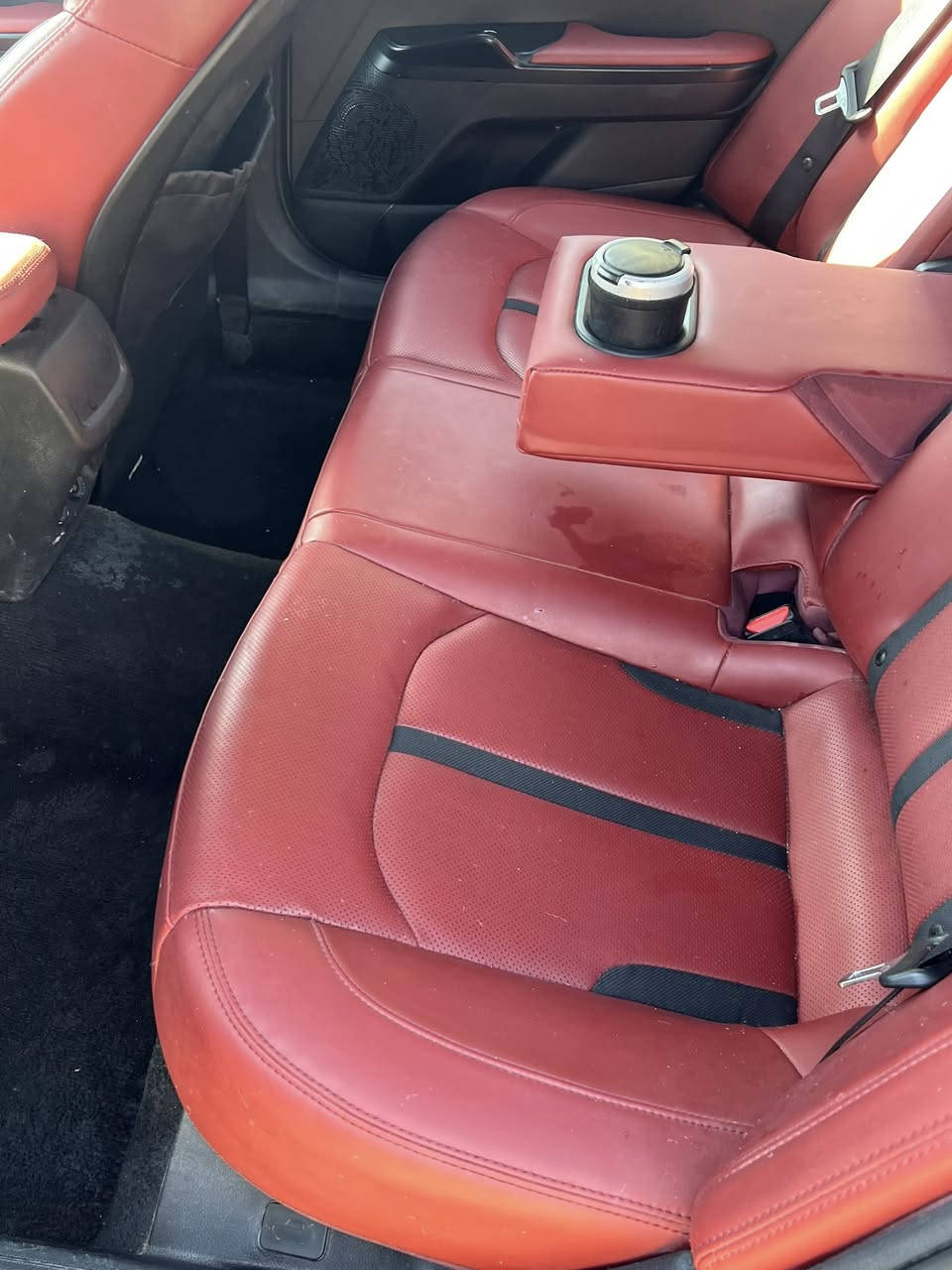 سلام عليكم كي فايف اللبيع مواصفات معروفه دواخل احمر ماشيه ١٥الف سيارة موديل ٢٣بدون حادث كفاله رقم بغداد ب اسمي والاتصال ع هاذا رقم *********** مامتواجد على لفيس
