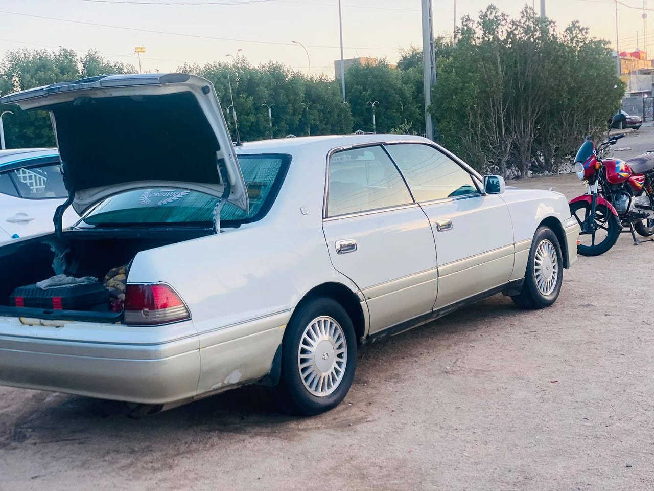 سلام عليكم راس ثور للبيع بيهة تغيير لون سستم جديد جاهزة من تبريد حدادة سيارة كلها جاهزة تبريد موديل 2000 الاستفسار اتصال ع رقم ***********
