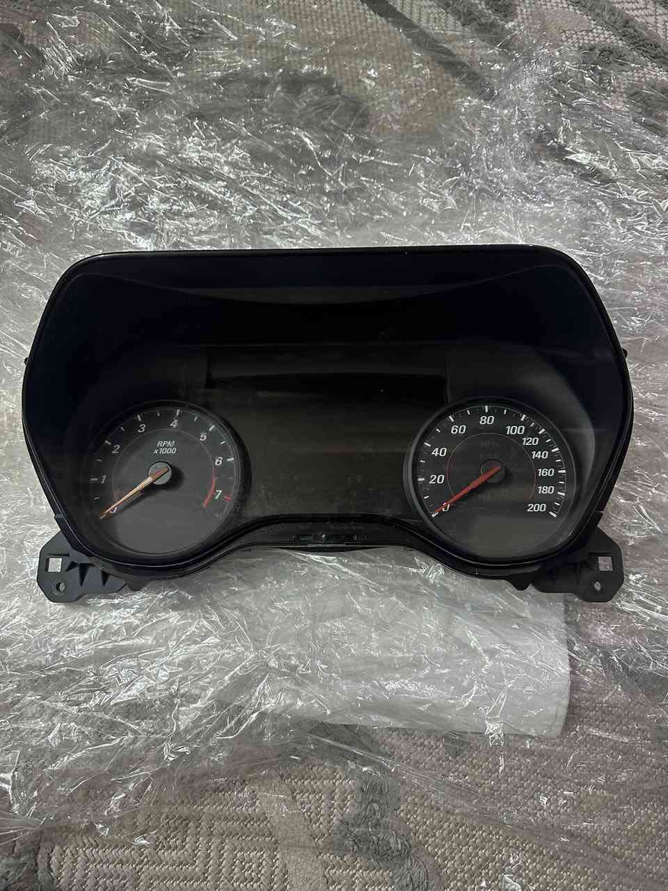 غراض كمارو من16 وفوك تفصيخ كل الغراض اصليه ونضيفه ومفصخات منZL1 مكان بغداد
***********
