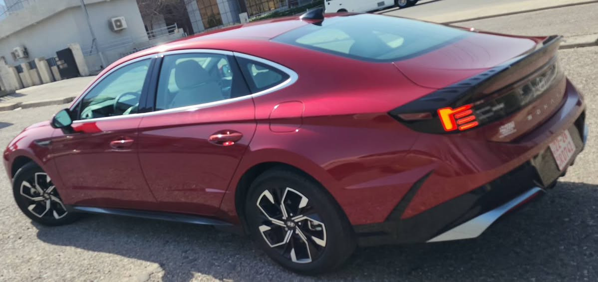 سعر_مناسب_جدا_جدا_177ورقةومجال 
#Hyundai_Sonata_Sel_2024_Red_2_5  vin_KMHL64JA8RA367905
 
سوناتا SEL 2024 - لون مميز (احمر دم الغزال)/وارد أمريكي / محرك 2.5/
كير 8 نمر
المواصفات:
• تشغيل عن بُعد
• دخول وتشغيل بصمة
•دجبول شاشات متصلة كبيرة ولمس مع سماعات ماركة براند
• نظام النقطة العمياء
• رادار أمامي + فرملة طوارئ تلقائية أمامي وخلفي
Apple CarPlay شاشة كبيرة تدعم•
• كرسي السائق والنفر كهربائي
• تدفئة للمقاعد الأمامية
• منافذ شحن خلفية
• الزجاج الأمامي (السائق + الراكب) دبل جام
• محرك 2.5 طبيعي - مرغوب
• كير 8 نمر - اقتصادي 
الحادث جانبي فقط جهة النفر كما موضح بالصور ورقم الشاصي مذكور علما بجم كبس وخلف  ماشية ١٠ الالاف فقط اخت الجديدة سيارة راقية بمعنى الكلمة من ناحية الشكل واللون و موصفاتها وبالعافية على الي تكون من نصيبه 🌹
 السعر ١٧٧ ورقة ومجال للطيبين
مكان دهوك
VIN: KMHL64JA8RA367905
للراغبين الاتصال على الخاص دهوك, العراق


**إذا كنت صاحب هذا الإعلان وتريد حذفه لأي سبب، رجاءا أرسل رسالة إلى الدعم الفني**