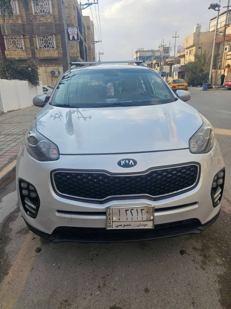 اخوان بيع او مراوس كياسبورتج وارد امريكي ٢٠١٩ بدون حادث حرة مكينتها ٢٤٠٠ ٤سلندر ماشية ٦٦الف كلم مال جناي واريد ابيعها ١٦٠$ او مراوس كياسبورتج وارد من ٢٠٣٢ فماةفوق او سانتافي بنفس الموديل  الي يرغب تعال على الخاص او مبايل *********** عمارة, ميسان
