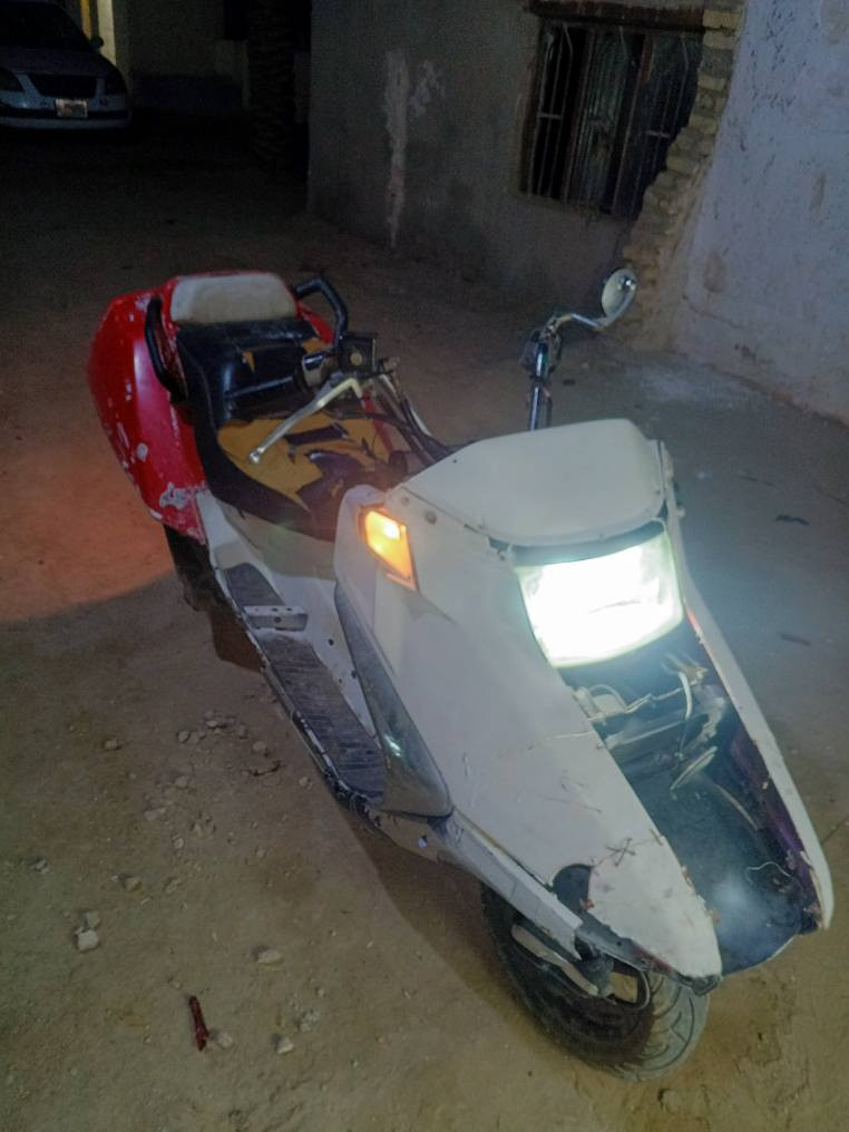 دراجه فيوجي للبيع دراجه نظيفه وتون مجفت مكينتها دراجه اوسه نواقص بسيطه دراجه تشتغل ونظيفه مكان النجف ناحيه الحريه رقم الهاتف*********** موجود فقط واتساب النجف, العراق
