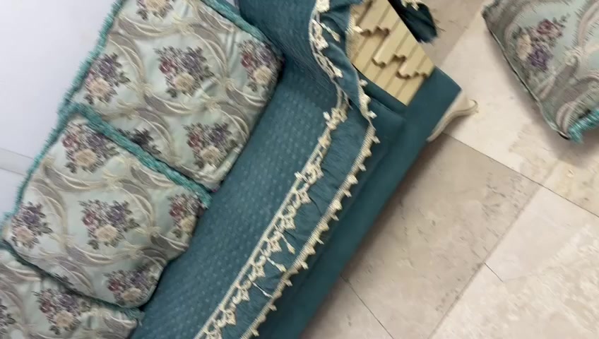 نص تخم تركي مابي اي ضرر مكاني الاسكان  السعر قفله 125


**إذا كنت صاحب هذا الإعلان وتريد حذفه لأي سبب، رجاءا أرسل رسالة إلى الدعم الفني**