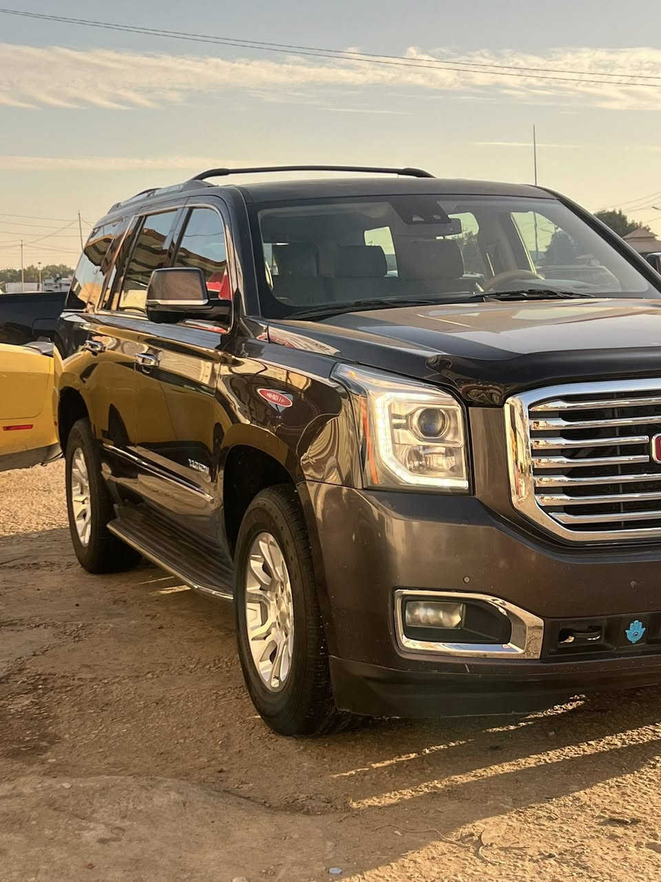 السلام عليكم 🙋
GMC يوكن للبيع او مراوس موديل  2017
فئة SEL 
خليجي رقم بغداد
 بأسمي  ماشيه 220km  
مكفول من فتح و معجون فقط جاملخ السائق الأمامي صبخ محرك 5300 8سلندر
ويل 18بلادي
تخم تاير برجستون
السياره تحكم ستيرن
رادارات جانبي أمامي وخلفي
 قاصه كشنات كهربائية
 مري كاديلاك 
 تشغيل عن بعد
مكان السياره نجف
للاستفسار الاتصال على الرقم
 ***********
360 وبيه مجال
