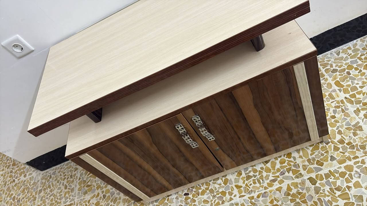 غرفة ماليزي للبيع متوفرة في الموصل مكونة من خمس قطع هاي صورها غرفة نظيفة وقوية وسعرها مناسب الشراي يتصل على هذا الرقم ***********
