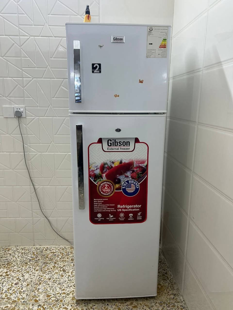 للبيع ثلاجة جبسون فريزها قوي ومابيها اي عطل ولا داخله تصليح شبه جديدة سعر 150 الف ومجال جدا بسيط بيها 
مكان بغداد حي اور 
رقم ***********
