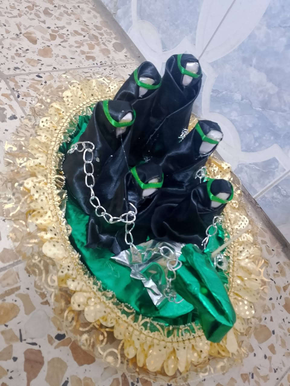 طلبيه زبونتي 🌹🌹
يارب الاجر للجميع 🌺
عندج قرايه بيتج وحابه تكونين مميزة بتحضيراتج!! 🌷🌷
لا تحتاري ويانه تجهيزات ام الاكبر 
مستعدون لتجهيز كافه مستلزمات محرم  
من توزيعات 
مجسمات متنوعه 
كريكوت عبدالله الرضيع 
سلات توزيع 
قربه الماء ابا الفضل العباس 
صواني طوابق
تنور الزهراء 
كفوف ابا الفضل العباس 
صواني عاديه 
توزيعات لعابات السيده رقيه 
شموع للتوزيع 
راس الامام الحسين 
بخور للتوزيع 
واسعار كلش مناسبه موجود توصيل لجميع المحافظات العراق 🇮🇶
للستفسار والطلب يرجى مراسله الصفحه.......إِنَّ هَٰذَا لَرِزْقُنَا مَا لَهُ مِن نَّفَادٍ}. @إشارة


**إذا كنت صاحب هذا الإعلان وتريد حذفه لأي سبب، رجاءا أرسل رسالة إلى الدعم الفني**