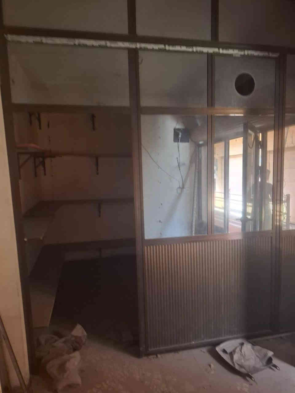 سلام عليكم البيع جمخانه المنيوم الناصي عرض مترين ٨٣ والطول مترين خمس سامتيم نظيف  ***********.  *********** و الجمخانة الثانية الكبيرة العرض مترين و ٥٥ و الطول مترين و ٩٣
