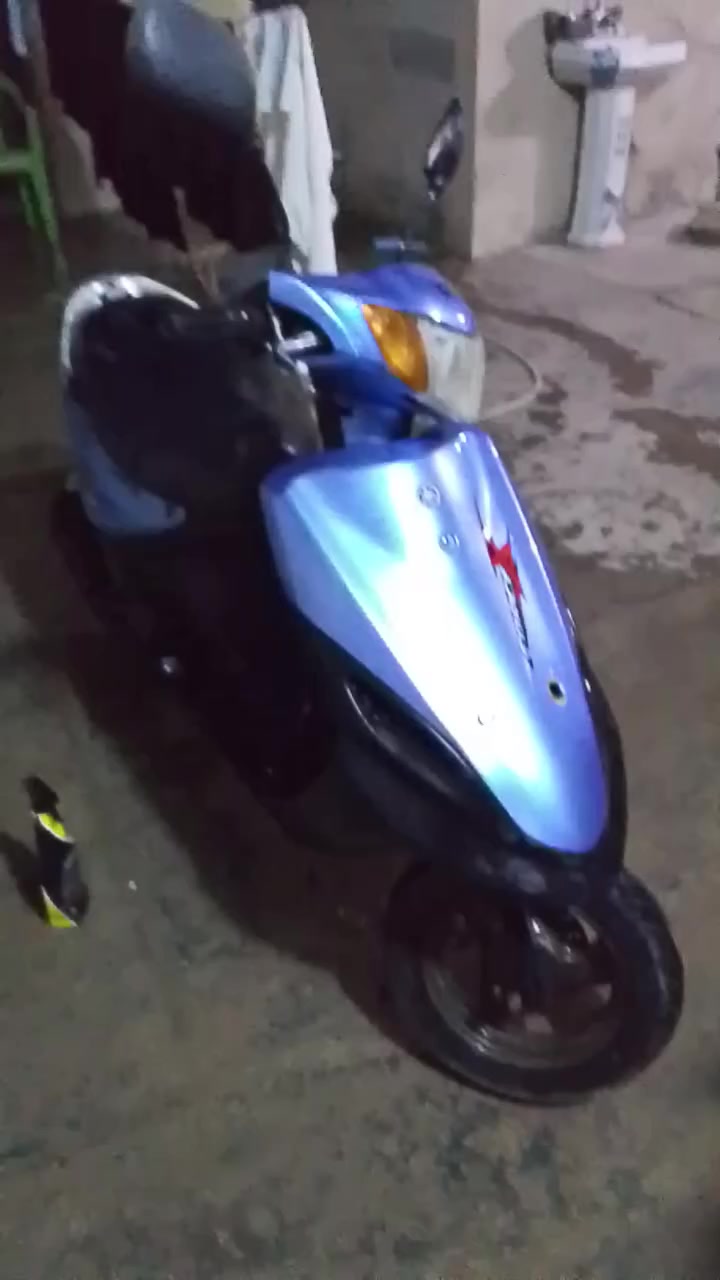 ماكس قجمه طافيه وكابريتر وصخه السعر 250 وبيها مجال ***********
