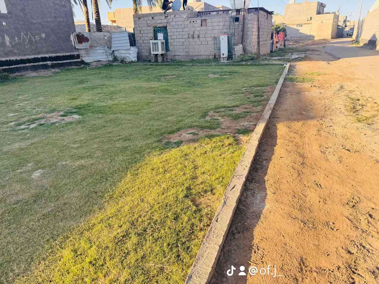 📍 قطعة أرض للبيع – الرمادي / شارع 40 (خلف جامع الواثق)

🔹 الموقع: قريب جداً من شارع 40 خلف ماركة ام رياض 
🔹 المساحة: 150 متر

📄 جنس العقار: طابو زراعي سند 25 – تنازل مباشر

منطقة حيوية وقريبة من الشارع الرئيسي

فرصة ممتازة للاستثمار طويل الأمد

💰 سعر المتر 125الف
📉 السعر قابل للتفاوض
استفسار على الرقم ***********
