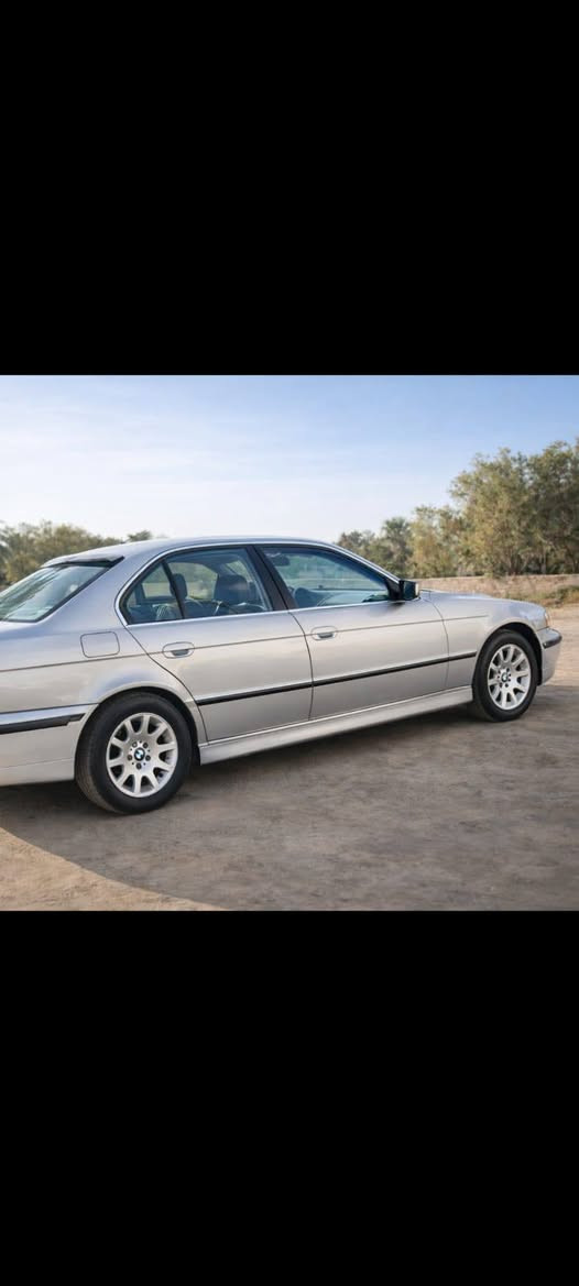 BMW كاسحه حجم 740
كفاله عامه  من ضربه او كير او محرك 
نظافة السياره موضحه بل صور رقم مميز بغداد سنويه بسمي جديده استوه صاعده هزه 
السعر 70. اوبيه مجال العنوان النجف او بابل موجود 
للاستفسار الاتصال ***********
