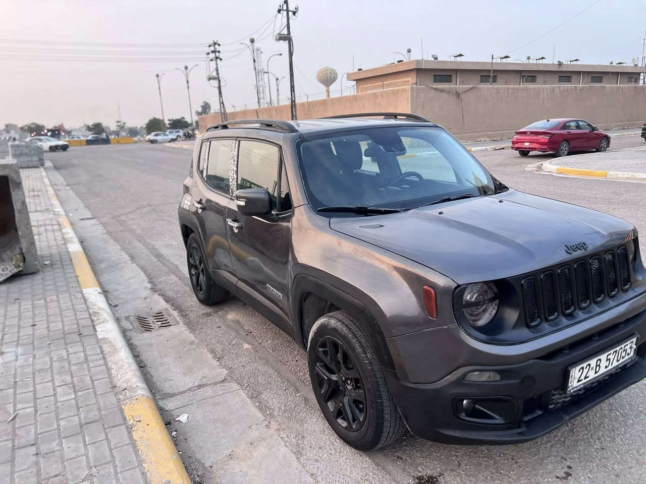 السلام عليكم
جيب رنكيد سبورت
موديل ٢٠١٧ 
محرك ٢٤٠٠مبدل جديد
دفع رباعي
حادث ٣ قطع(جاملغات امامي وباب بالسكن)
السيارة بلاك توب 
داخل مخمل اسود
ماشية (٨٤)
رقم اربيل الجديد متوفر تحويل او وكالة 
مكان السيارة كربلاء
رقم الهاتف *********** 
السعر ١١٥وبي مجال
