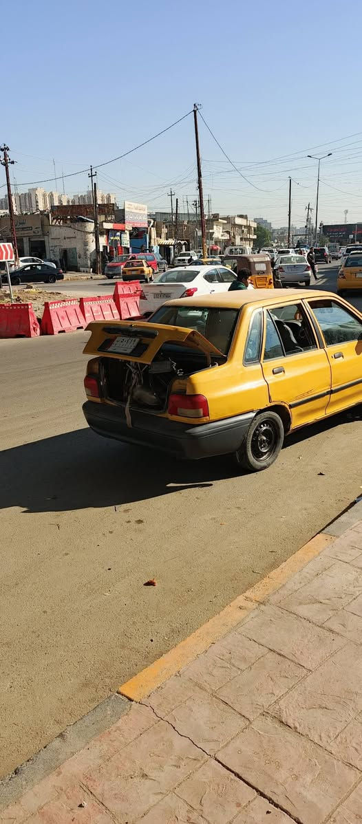 سابيه ٢٠١٢
مكينه جديد بس بيه خربطه 
كير ٤ يفلت رقم بغداد بسمي رقم 
جديد باقي عل استلام 
غرفته جديد 
شواصي اماميه كله جديد 
تخم تايرات جديد 
مكاني الديوانية 
سعر ١٨ورقه بيه مجال 
 ***********
