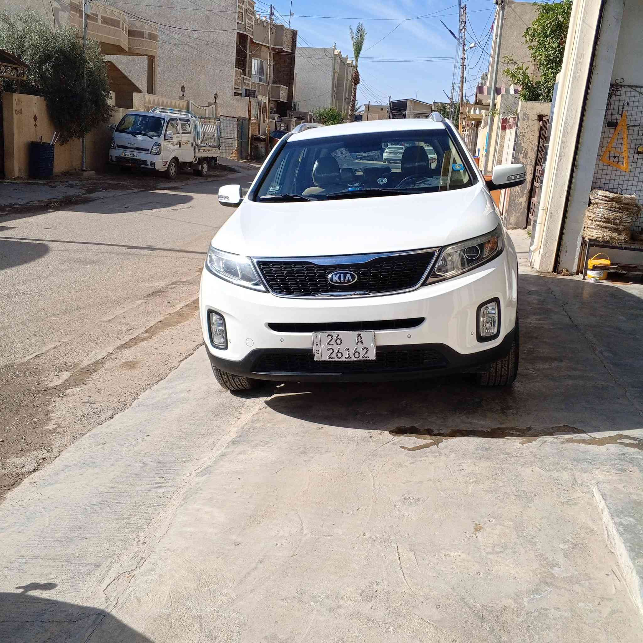 السلام عليكم للبيع سورنتو  موديل 13شكل 14 مكفوله 7راكب ويل 19 السياره ماشيه 93 تبريد شغال صدر جديد امامي خلفي تخم تاير جديد مكينه 2400 رقم انكليزي شرط التحويل لا صبغ ولا ضربه كلين رقم صلاح الدين *********** / ***********
