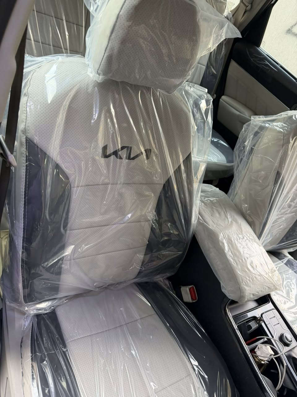 دوشمة علي العراقي لتغليف كافة أنواع السيارات جلد ياباني اصلي العنوان الكاظمية شارع النواب اسم المحل علي العراقي للاستفسار 
*********** واتساب او اتصال فقط
