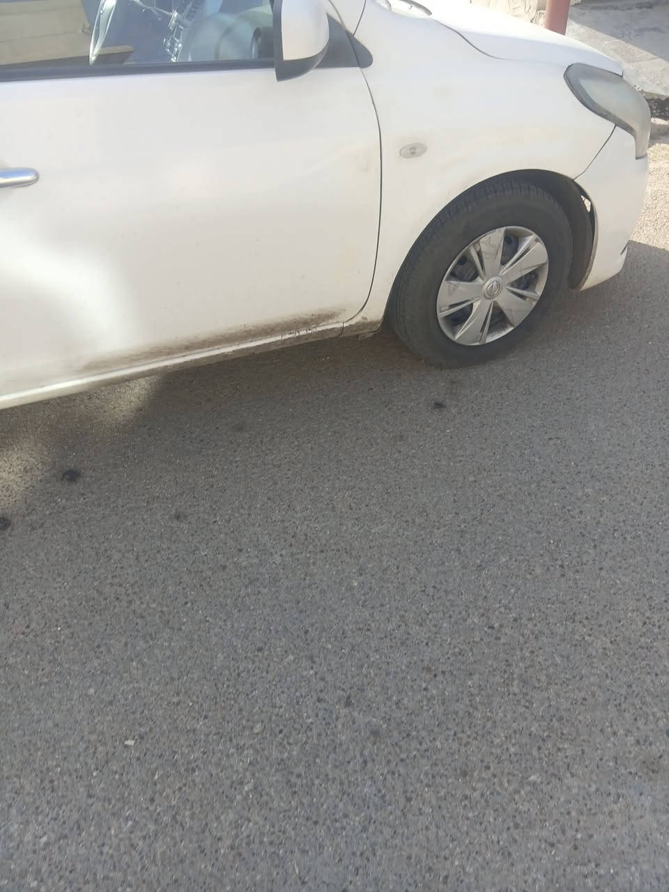 سلام عليكم نيسان سني مديل 2019رقم بغداد  سياره باسمي ابو ابليته الزركه بيه ربع بنيد وربع جاملغ وجاملخ جهه سايق بيه بارد اتصل *********** السعر 105
