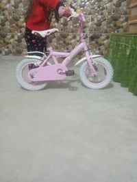 بسكليت ياباني • ١٢إنش • نضيف