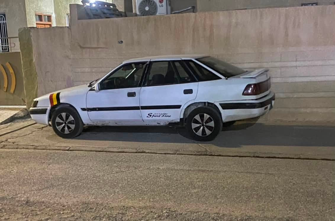 سلام عليك.
دايو اسبيرو 

موديل 1995

رقم نينوى إنكليزي 

باسمي تريد تحويل أو وكاله 

كابون بانزين 

مكينه ١٦ 

مكينه لأصرف ولا نفخ

طخم تاير جديد 

صدر امامي خلفي جديد 

طخم دسكات جديد 

كهربائيات كله شغال 

موصل قضاء الحمدانيه

***********

سعر (٣٠)وبي مجال
