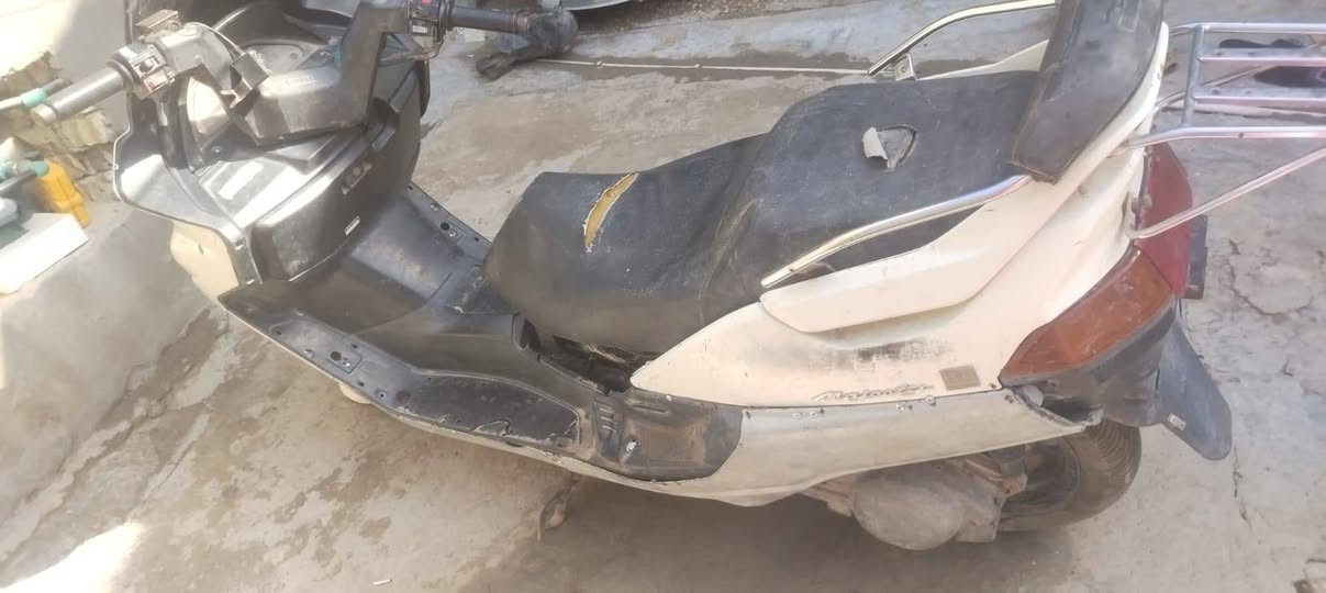 السلام عليكم منو رخص الادمن  للبيع السعر 250 يرادله ترتيب بالكهربائيات وگلج خلفي الدراجه شغاله 
*********** مكاني الصويره
