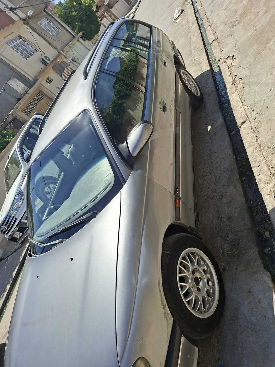 السلام عليكم 
اوميكا ستيشن مصبوغة حزام
كاربون بيها تحويل يمتا ما تريد
سنوية مجددة مشروع وطني
مكينة وكير شرط
ونضافتها كدام العين 
كشنات وجامات كهربائية 
التبريد قطعتين وشغال بس يعوزو غاز 
السعر ٣٧ وبيها مجال
الي يريد تفاصيل اكثر يتصل عل رقم 
***********
