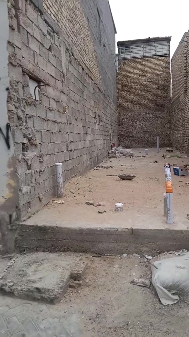 رفت 72 متر قطاع 28 بفرع السعر 78 مليون للاتصال مكتب الاخوين للعقار ***********
