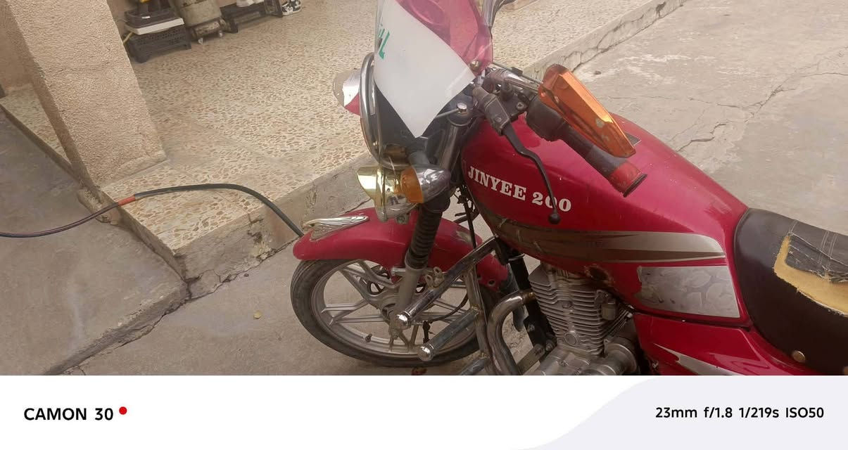 سلام عليكم للبيع دراجه جيني ابو الصاروخ موديل 2019 محرك شرط ما مفتوح اوراق موجوده السعر 375 الف و بيها مجال بسيط
***********
***********
