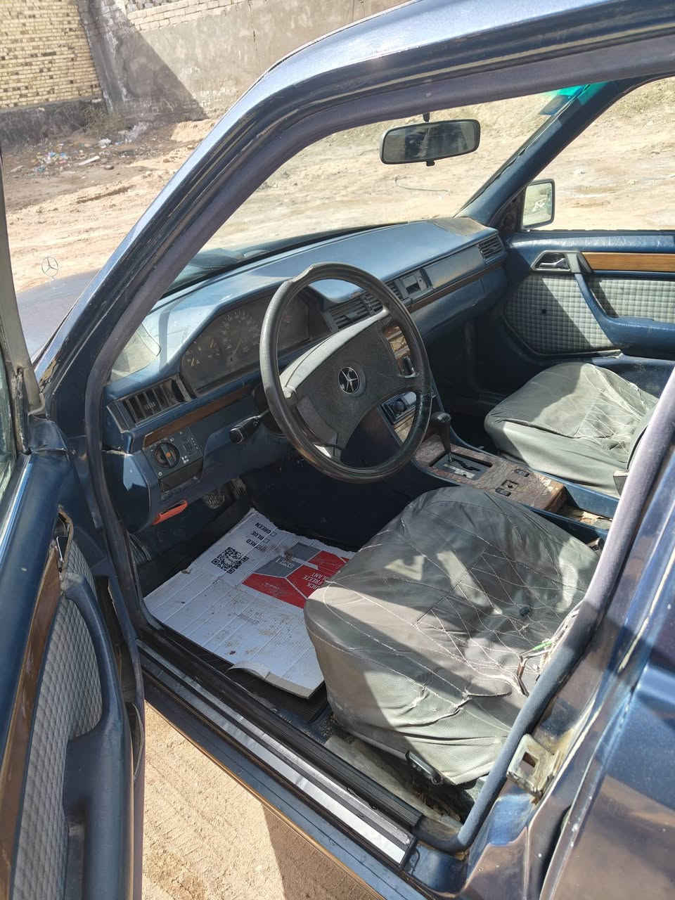 سياره دب موديل 91 مكينه فيفيتي جديده وكير جديد سياره كامله 
رقم ذي قار 
المكان /سوق الشيوخ 
السعر/35
رقم الموبايل /***********
