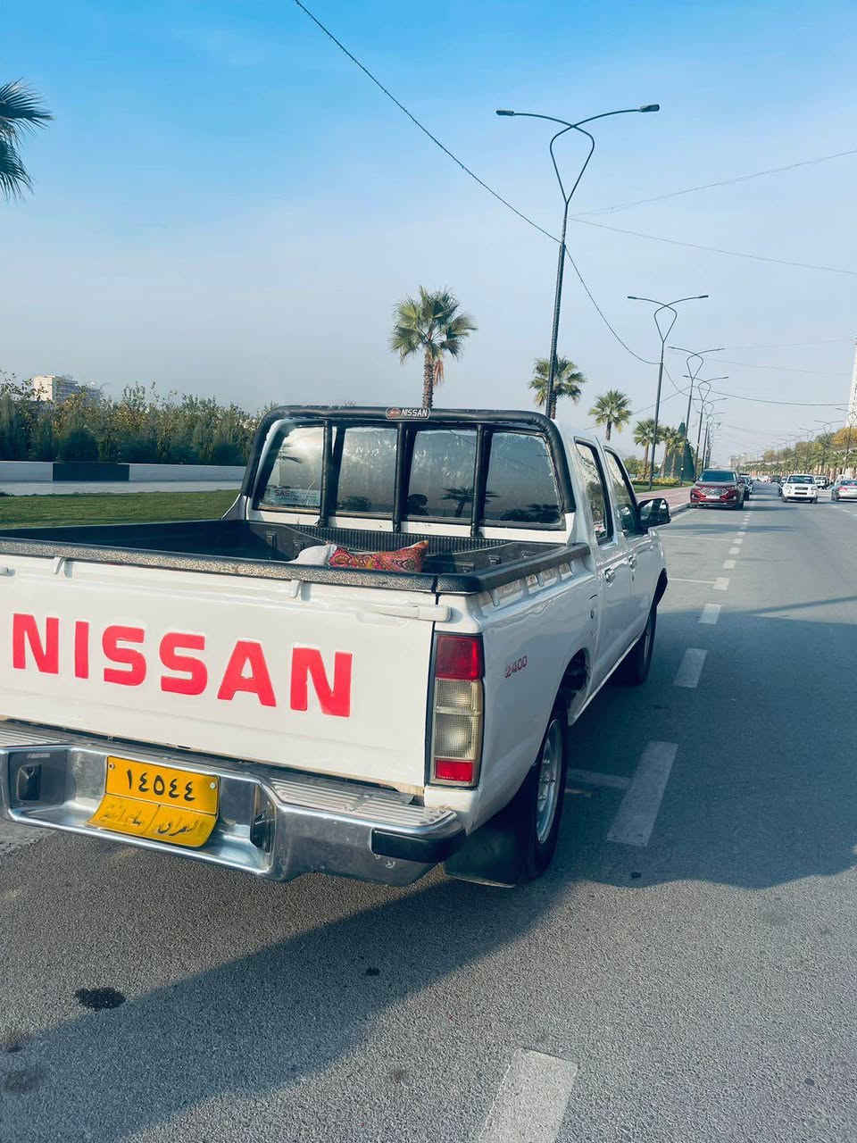 بو فروشتن/93گه لا مه جال
نيسان2001
ته بريد پاوه ر
شاشه ايپات
ره قه م سليماني ساليكي ماوه به سه رجيت
ته حويل خرامه براوه به شه رت
شوين سليماني
ره قه م خاوه ني***********
هيمن نيه ته له فون بو ساحيبي بكه 
جوابي جات ناده مه وه السليمانية, العراق
