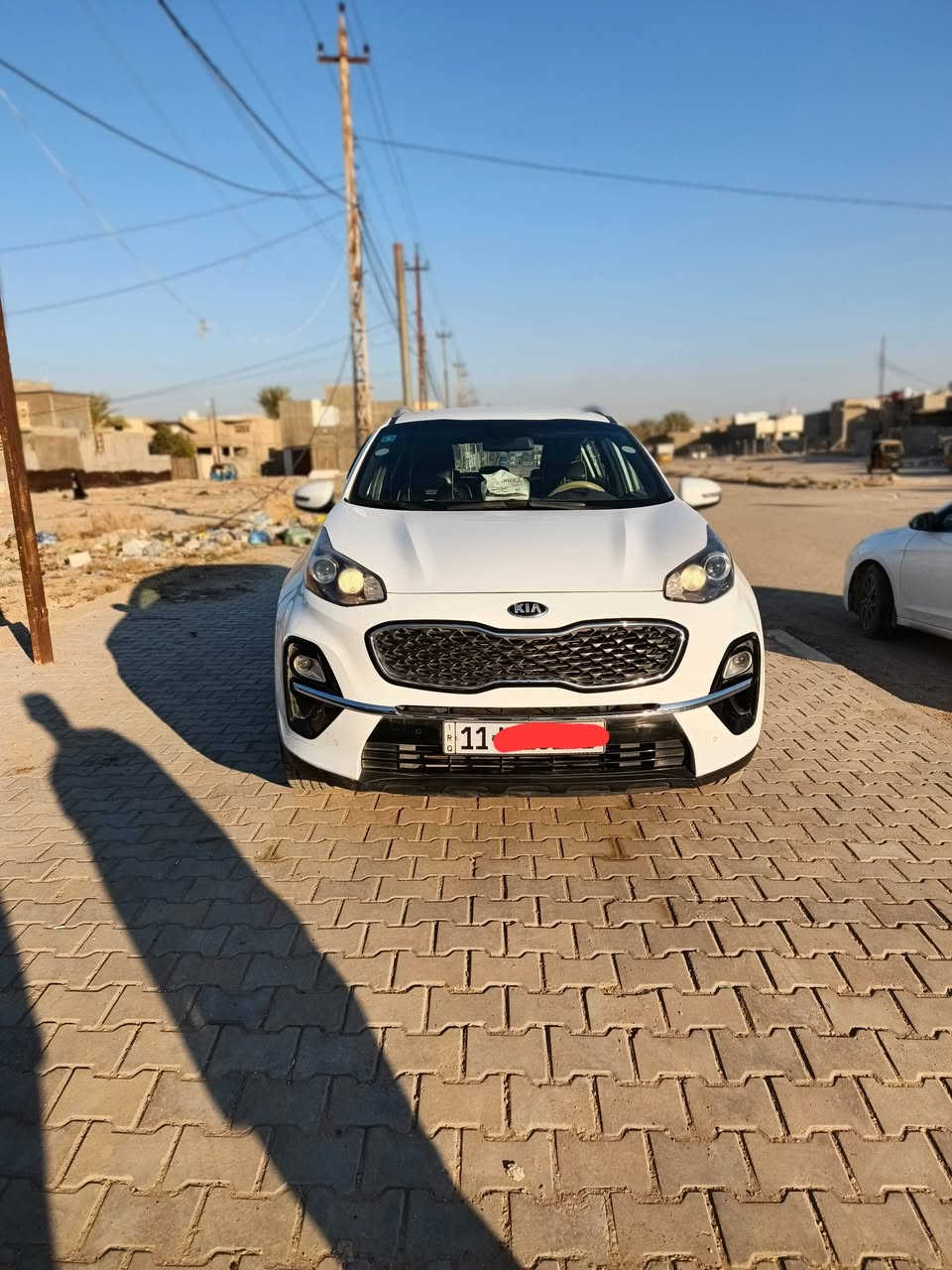 السلام عليكم 
للبيع كيا سبورتج خليجي 
  رقم بغداد 
موديل ٢٠١٩ شكل ٢٠٢٠ 
المحرك ٢٠٠٠ دوش 
المواصفات نص فول
حساسات أمامي خلفي
تحكم درايم فود
مري شفط
كشنات جلد 
وباقي المواصفات المعروفه 
السونار مرفق داخل الصور 
السعر ١٨٠ورقه 
مكان السياره بغداد المحموديه
للإستفسار ***********
***********
