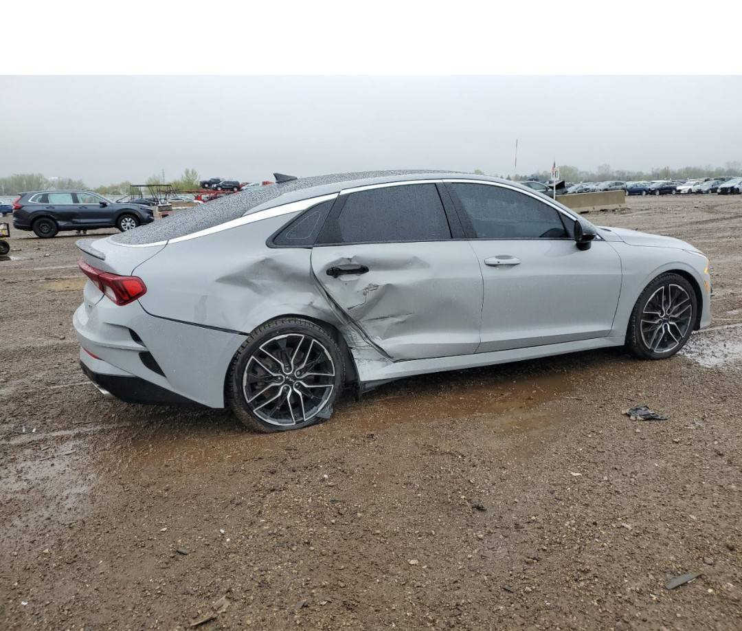 السلام عليكم كي فايف وارد امريكي موديل 2023 فول مواصفات بانوراما رقم اربيل سنويه بسمي حادث موجود بلمنشور محرك تيربو  2500 العنوان بغداد سعر 220 ورقه رقم الهاتف *********** واتساب موجود
