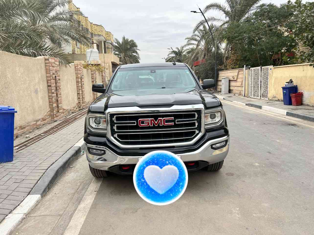 السلام عليكم  GMC سيرا مديل 2016  محرك V8  باب قصير وبدي قصير ماشية 185 كيلو متر رقم سليمانية نافذة لغاية 2028 تحويل ضربتها جاملغ امامي مبدل ومصبوغ والبنيد شبر جهة الجاملغ نفسة  وشبر من الباب جهة السايق  نفس مكان الضربة الباقي كفالة صور الضربة ماعندي اللي يريد رقم الشاصي يراسلني وبالخدمة سعرها 200 وبيها مجال *********** بصرة
