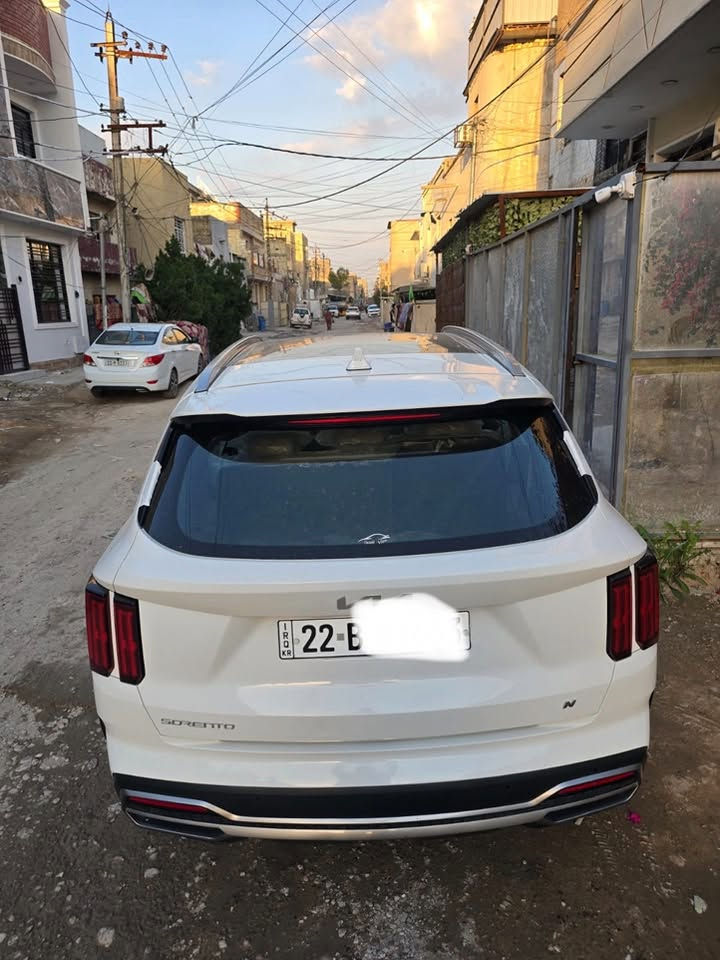 السلام عليكم للبيع سرنتو موديل2023 خليجية واحد ع واحد كامل موصفات من عده الكشنات  مخمل محرك ستة سلندر شفتات سترين موس الكير بولي راما  باقي التفاصيل اتصل على الرقم وبخدمتك 
الهاتف ***********
