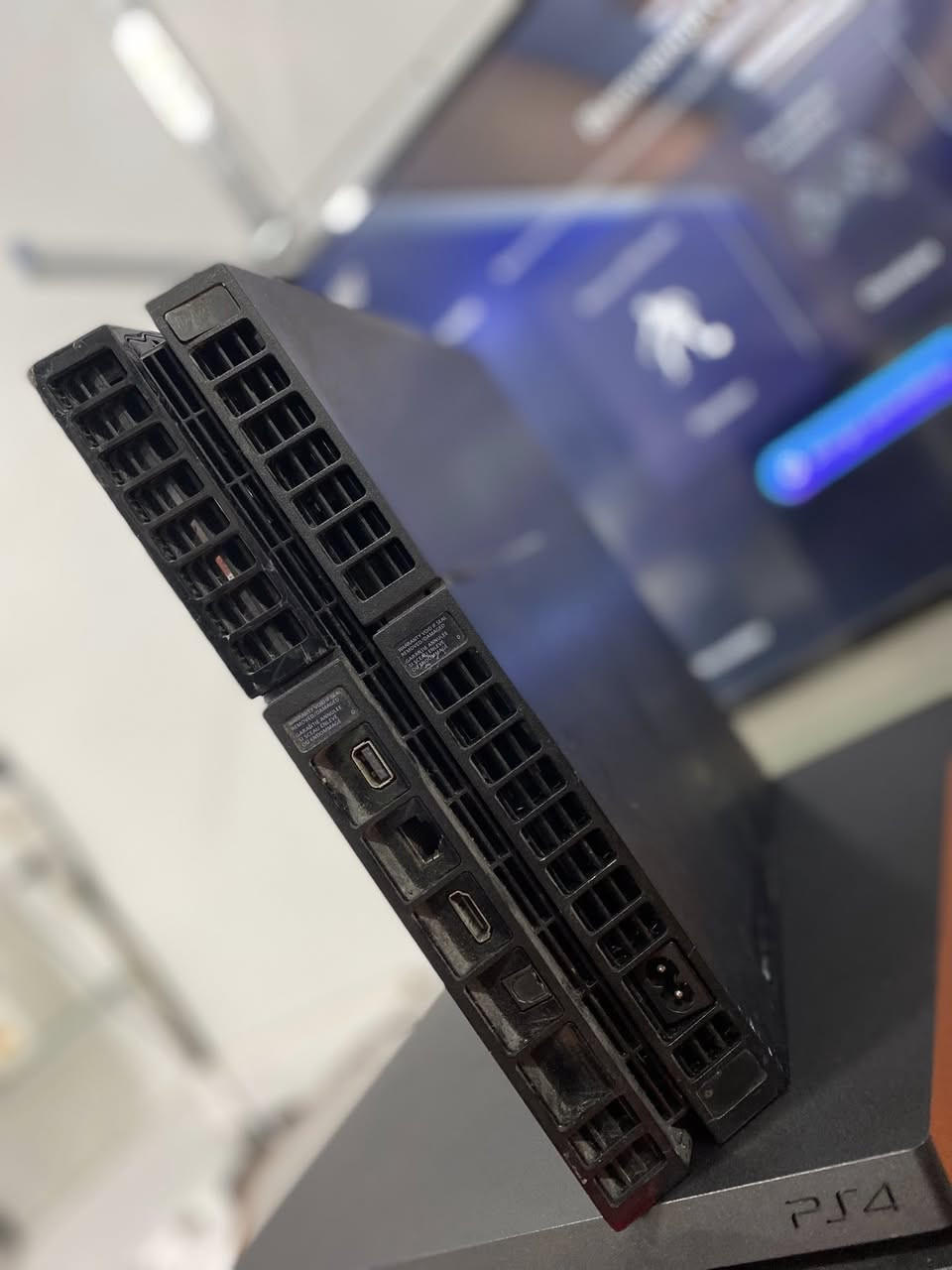 PS4
VERSSION 7.51

500GO 

MANETTE DORIGINE 

PRIX 42000


**إذا كنت صاحب هذا الإعلان وتريد حذفه لأي سبب، رجاءا أرسل رسالة إلى الدعم الفني**