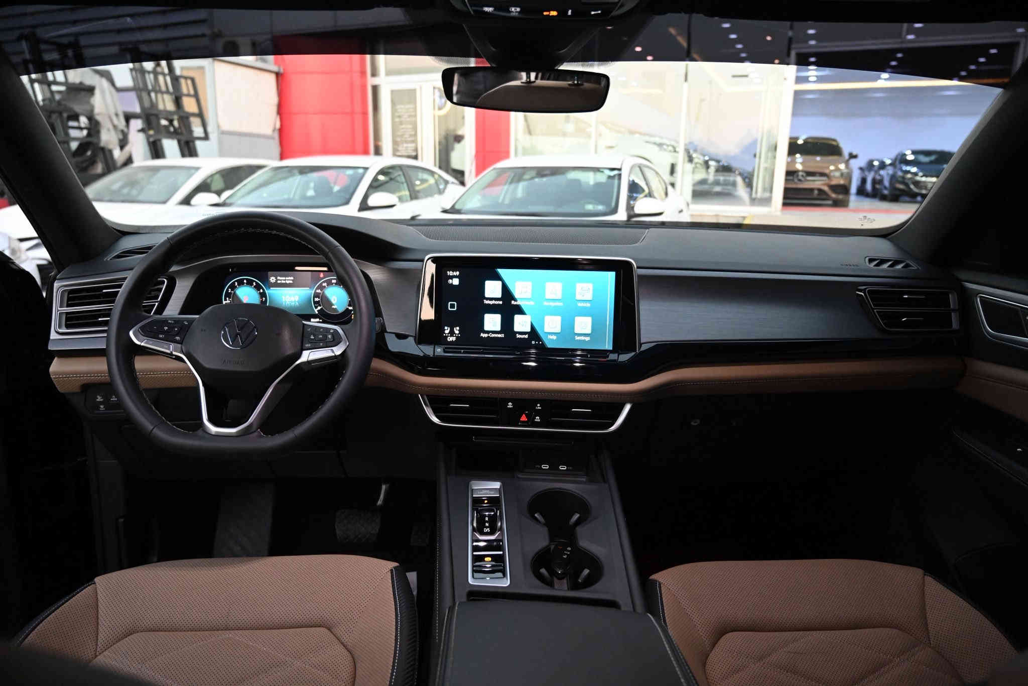 اطلس كروز 2024 
حادث خفيف جدا بدون دواخل قطعه وحده 
جلد بلادي السياره ماشية 8000ميل  
السعر 28000$
للتواصل اتصل على ***********
***********
اربيل شركة ره وا
 (rawa auto) google map أربيل
