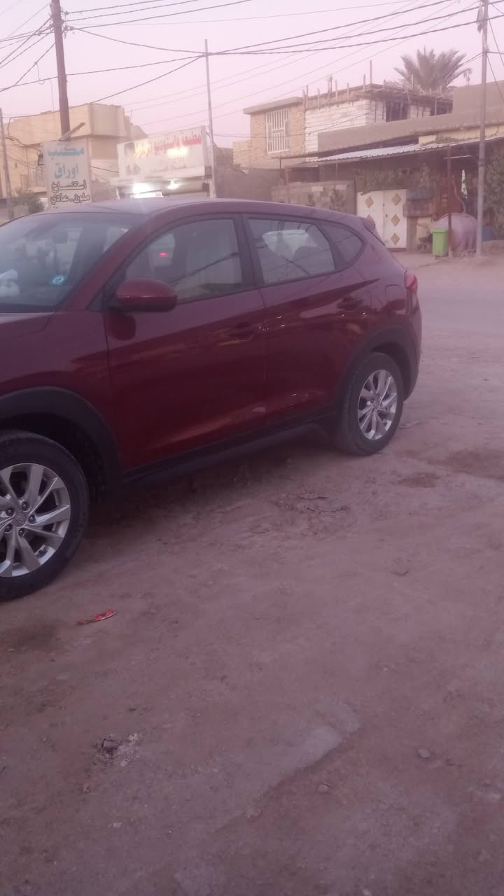 توسان موديل 19 ماشيه 118 رقم بابل محرك 2400
حادثه فقط باب السائق سرقه السونار بالمنشور والباقي كفاله 
المكان.بابل
السعر 165
***********
